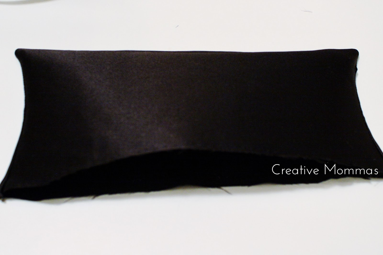 Creative Mommas Vampire Cape Tutorial