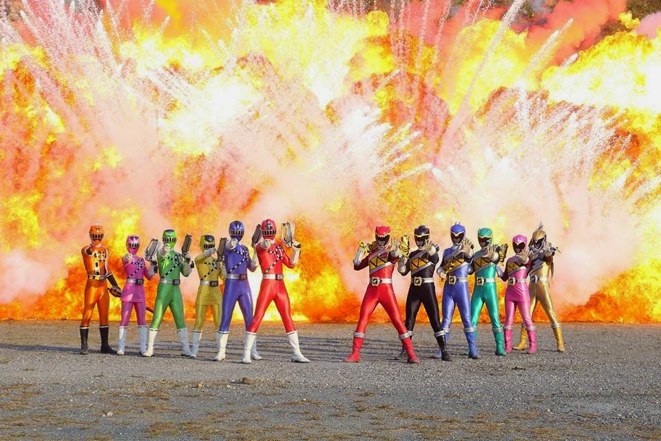 ToQGer VS Kyoryuger: The Movie Clips
