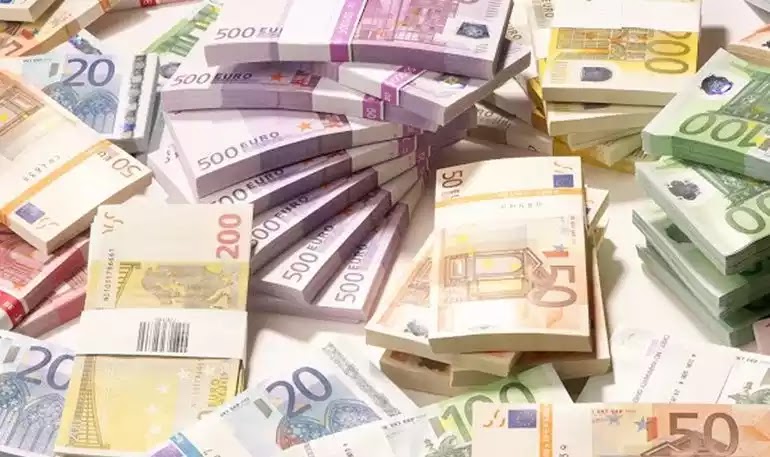 Η διάρρηξη της… δεκαετίας με λεία 1,3 εκατ. ευρώ σε σπίτι στον Βόλο! Η διάρρηξη της… δεκαετίας με λεία 1,3 εκατ. ευρώ σε σπίτι στον Βόλο!