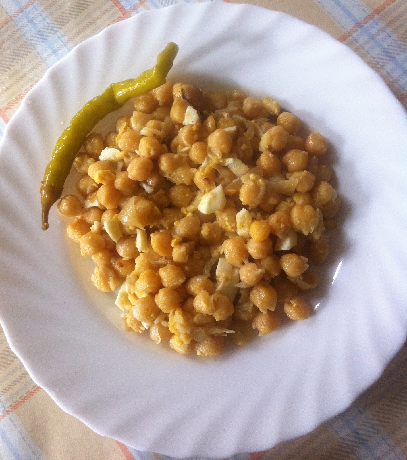 La cocina "del" Francesc Garbanzos fritos encebollados