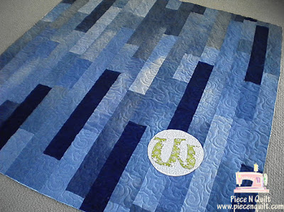 Quilt Inspiration: Free pattern day ! Denim quilts