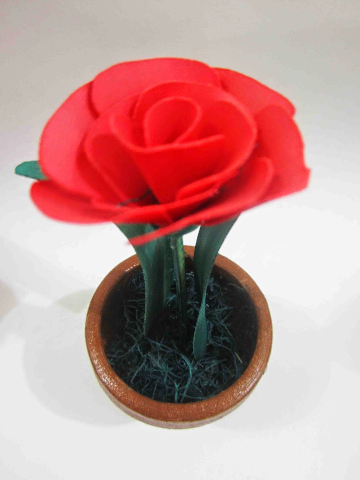 Sang Anggrek Merpati Hunting Crafter (Vas bunga dari