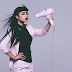 Teddy Sinclair (aka Natalia Kills) mandou avisar que tem música nova chegando, tá?