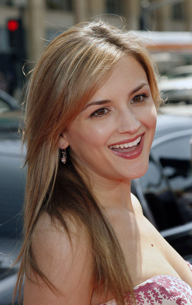 Download Free Wallpapers: Innocence Of Jennifer Katharine Gates | Pride