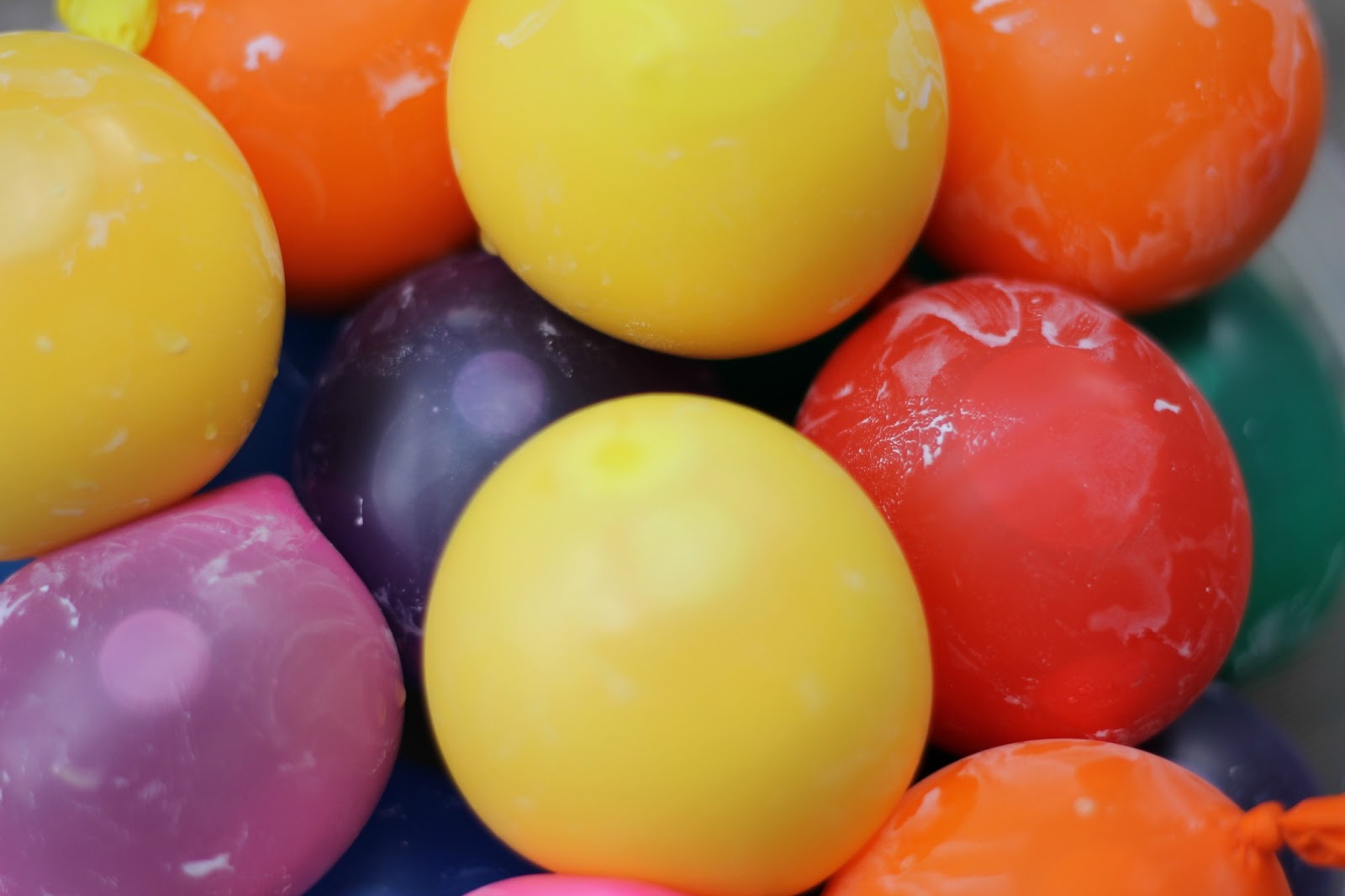 Frozen Marbles Reading Confetti