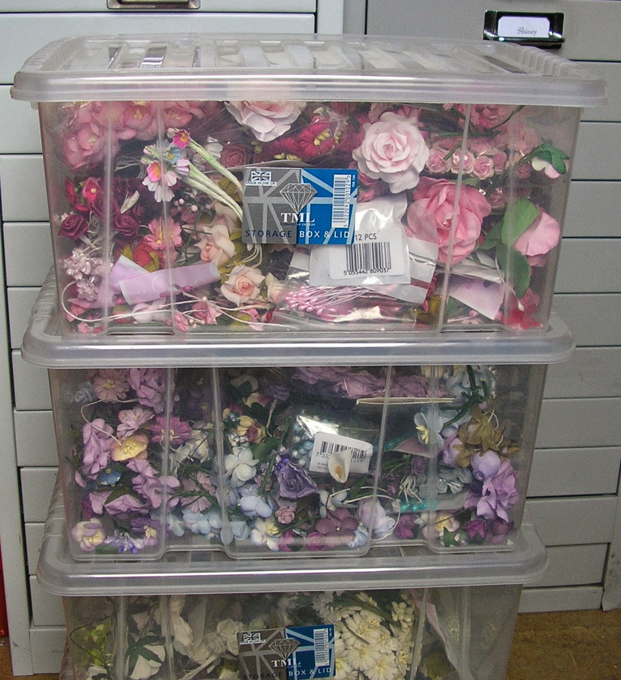 Cards from Lynne`s Loft The frugal (cheapskate) way to craft storage