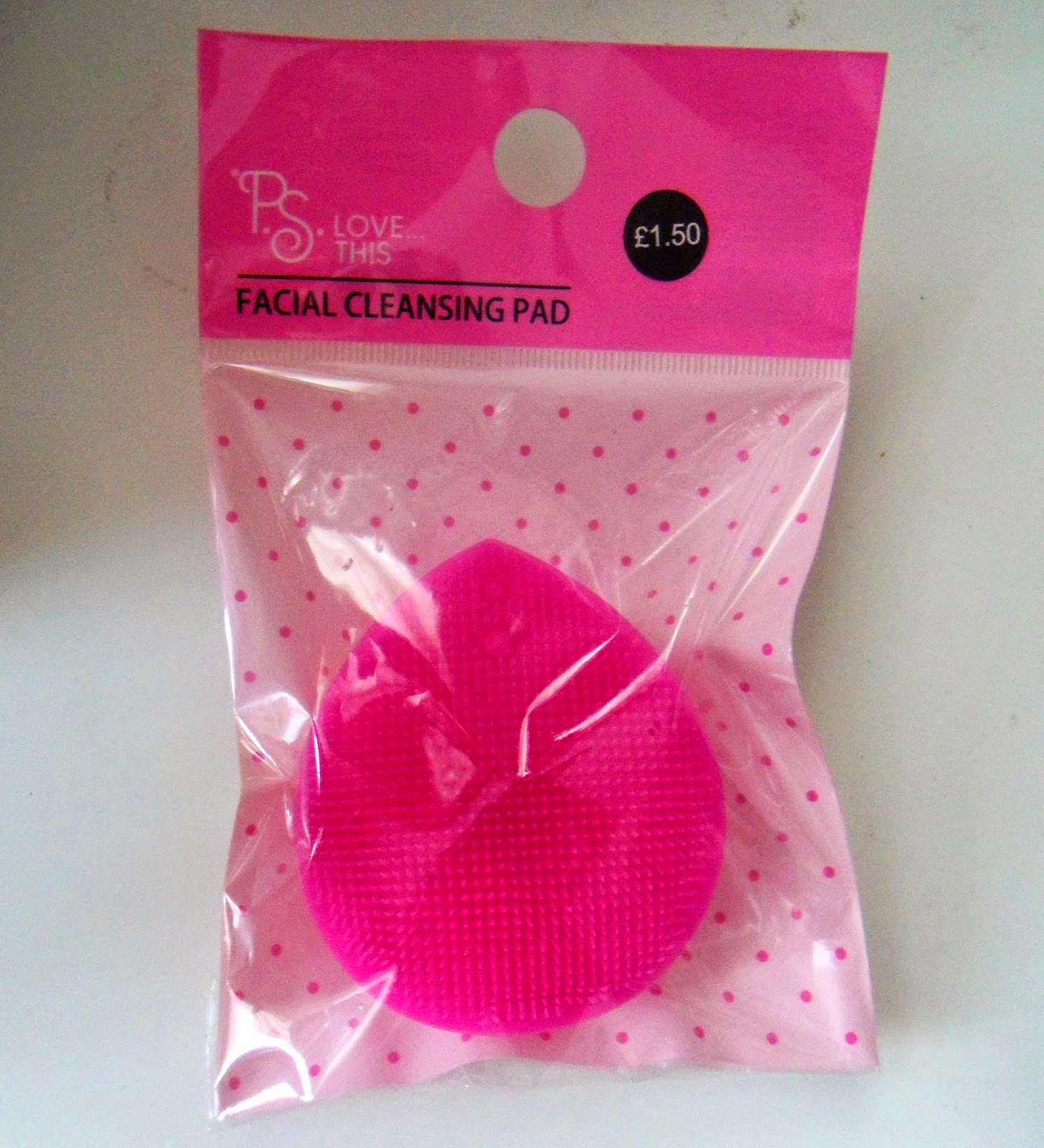 honey bee whispers Primark Facial Cleansing Pad
