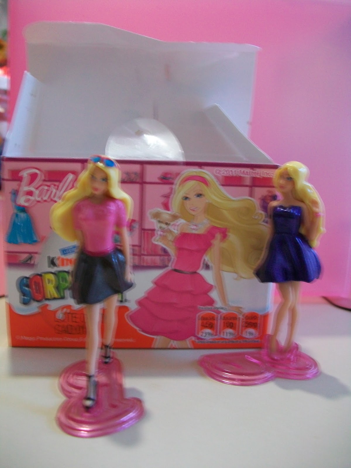 huevo kinder barbie