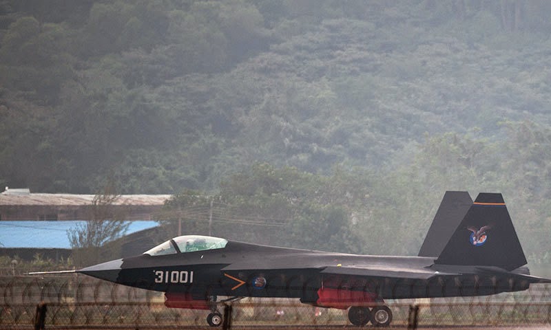 A Chinese J-31 stealth fighter A Chinese J-31 stealth fighter