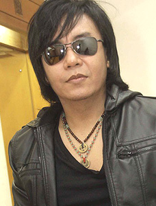 ari lasso hairstyle men hairstyles dwayne rock ari lasso hairstyle men hairstyles dwayne rock