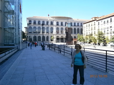 2) CENTRO DE ARTE REINA SOFÍA: