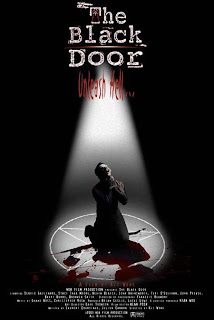 Ver online:La puerta negra (The Black Door) 2001