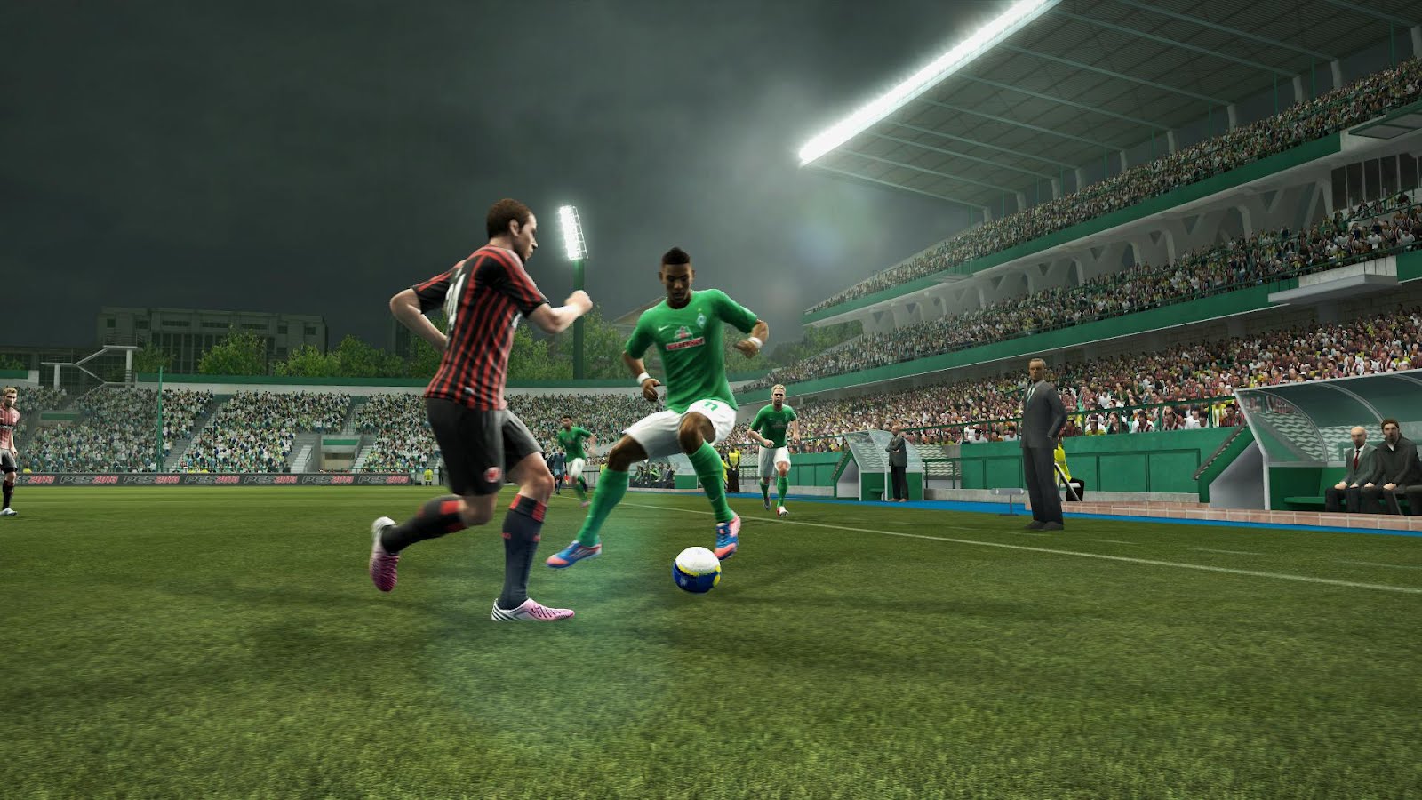 http://4.bp.blogspot.com/-qP3e9mMXNlg/UGLHFjJYULI/AAAAAAAAIHE/VoEok9xb2c0/s1600/pes2013+2012-09-20+00-08-02-20.jpg