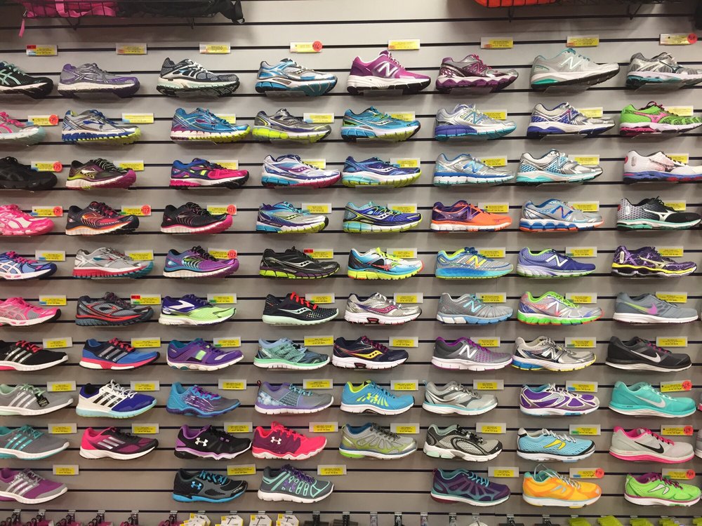 shoe box in black earth wi