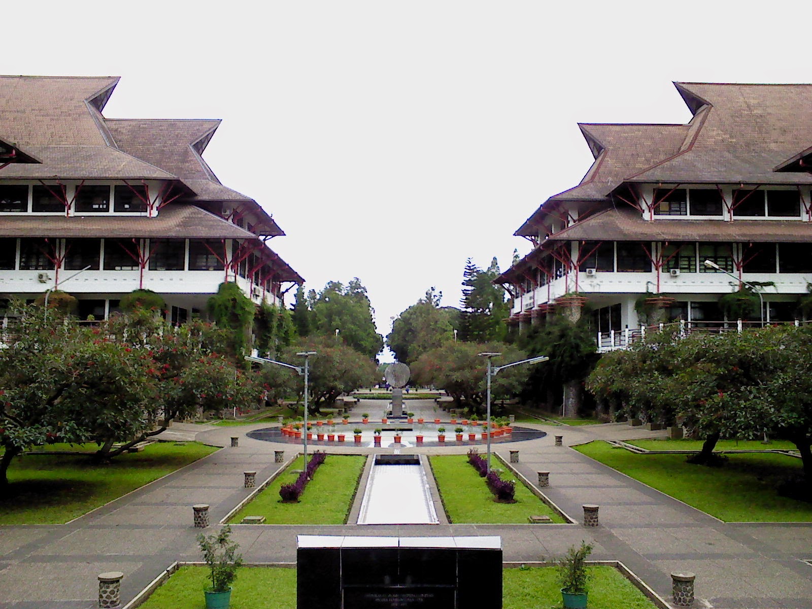 Rudy Valentino Institut Teknologi Bandung