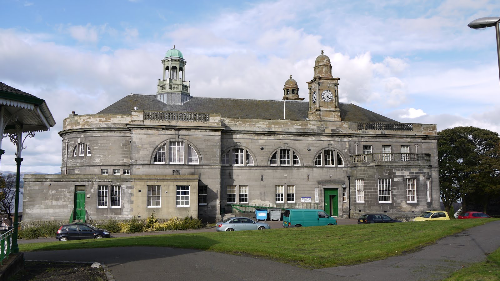 Walking and Crawling Linlithgow to the BRAAS Bo'ness Real Ale Festival