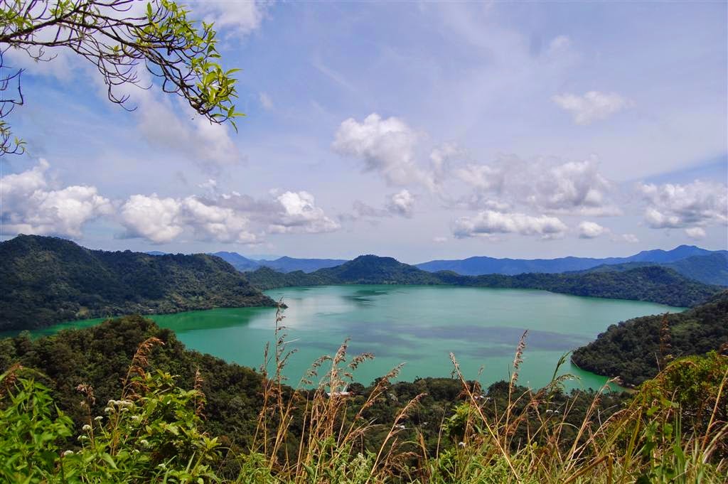 TD TRAVEL: Danau Sano Nggoang Menjadi pesona baru di Manggarai Barat