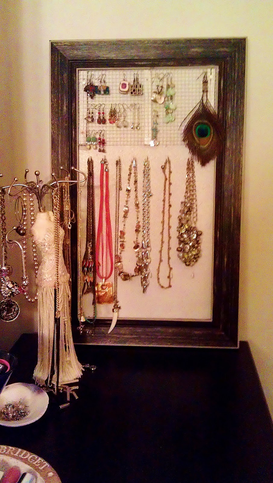 CraftyBridge Frame Jewelry Holder/ Display