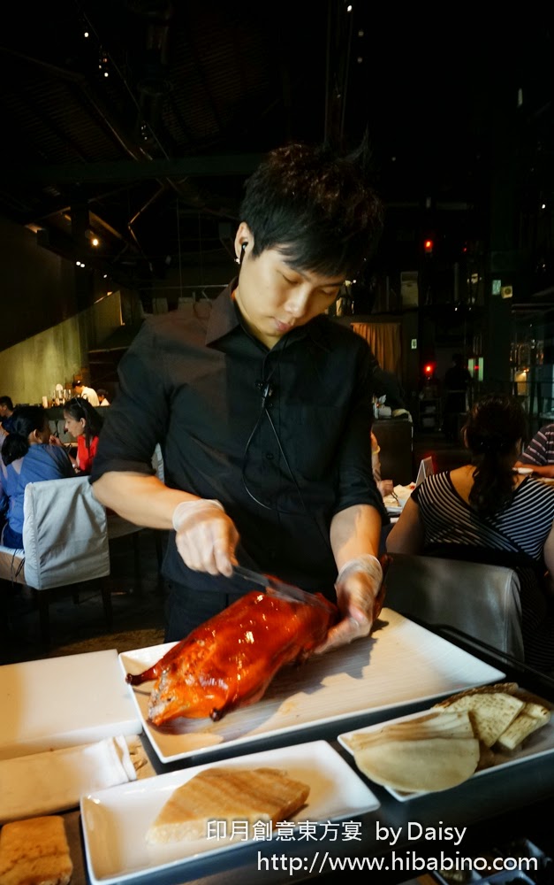 [食記] 台中‧市政路 創意烤鴨新吃法！每日限量‧藝鴨三吃 印月創意東方宴
