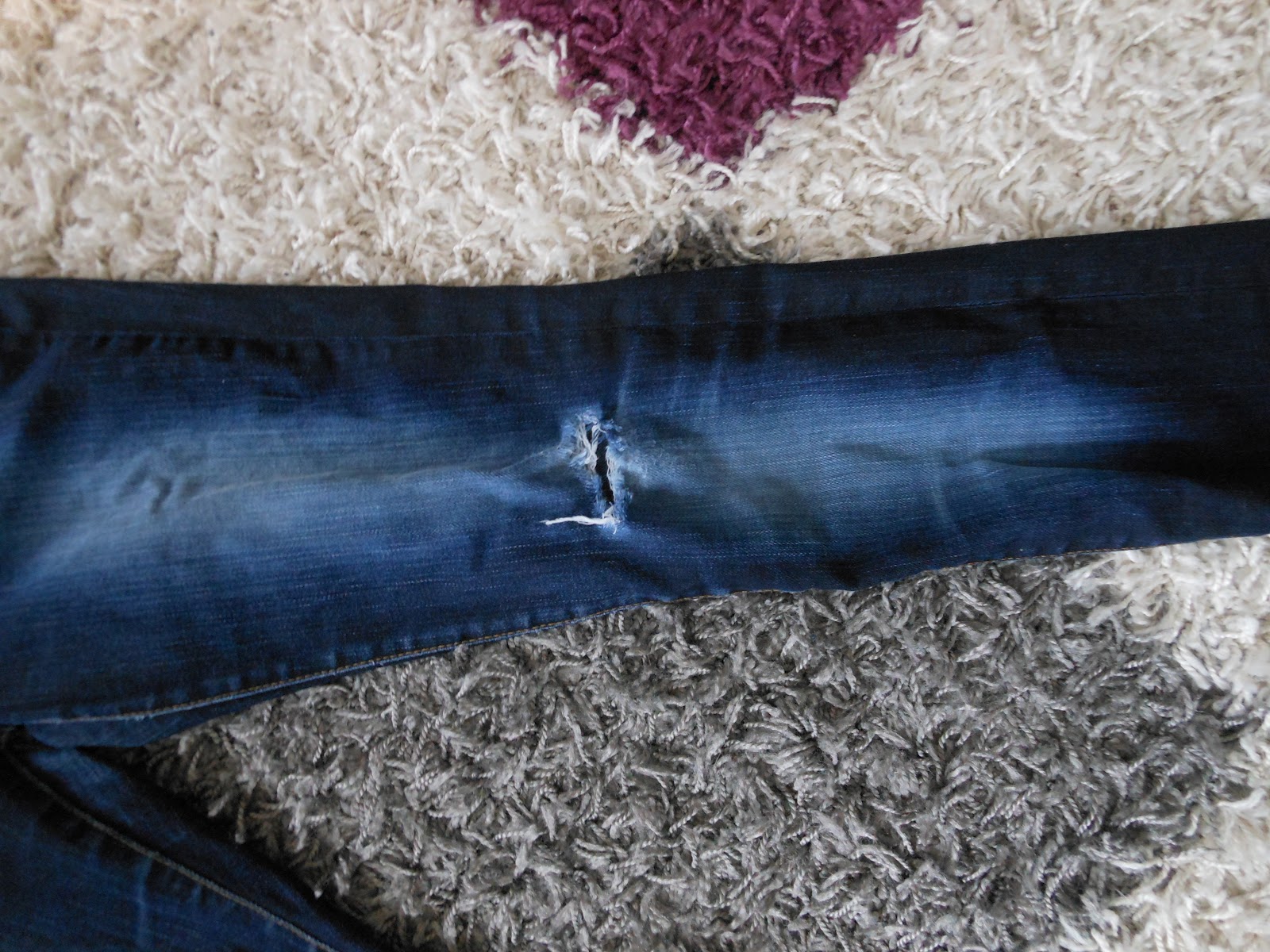 Fashion and Make Up tricks for everybody Do it yourself Stonewashed Jeans