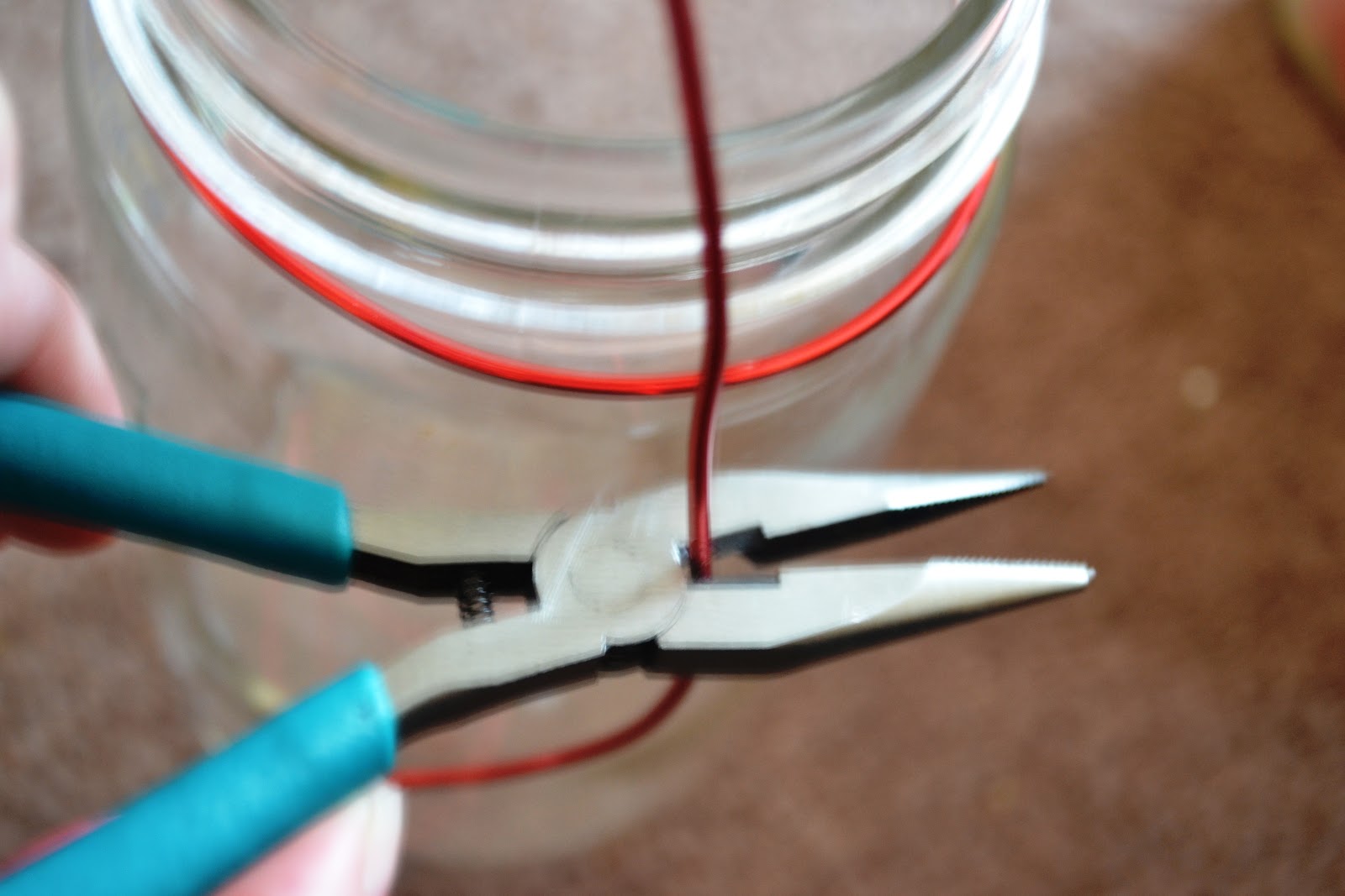 TIP GARDEN Making a Wire Handle on a Mason Jar