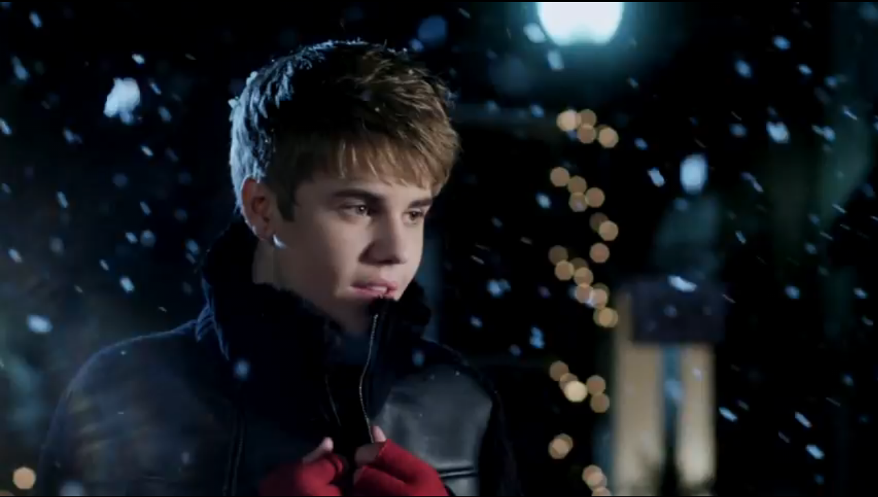 Ultra Media Blog: (NEW VIDEO) Justin Bieber - "Mistletoe" @JustinBieber Album Under The ...