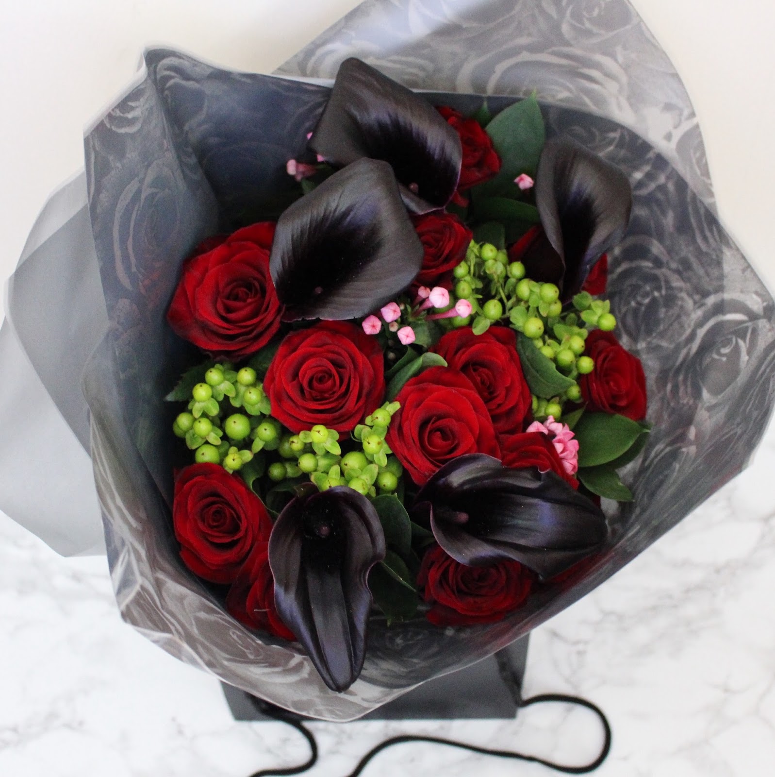 PRESTIGE FLOWERS // THE 'ONYX' BOUQUET... EVIE ROSE LANE