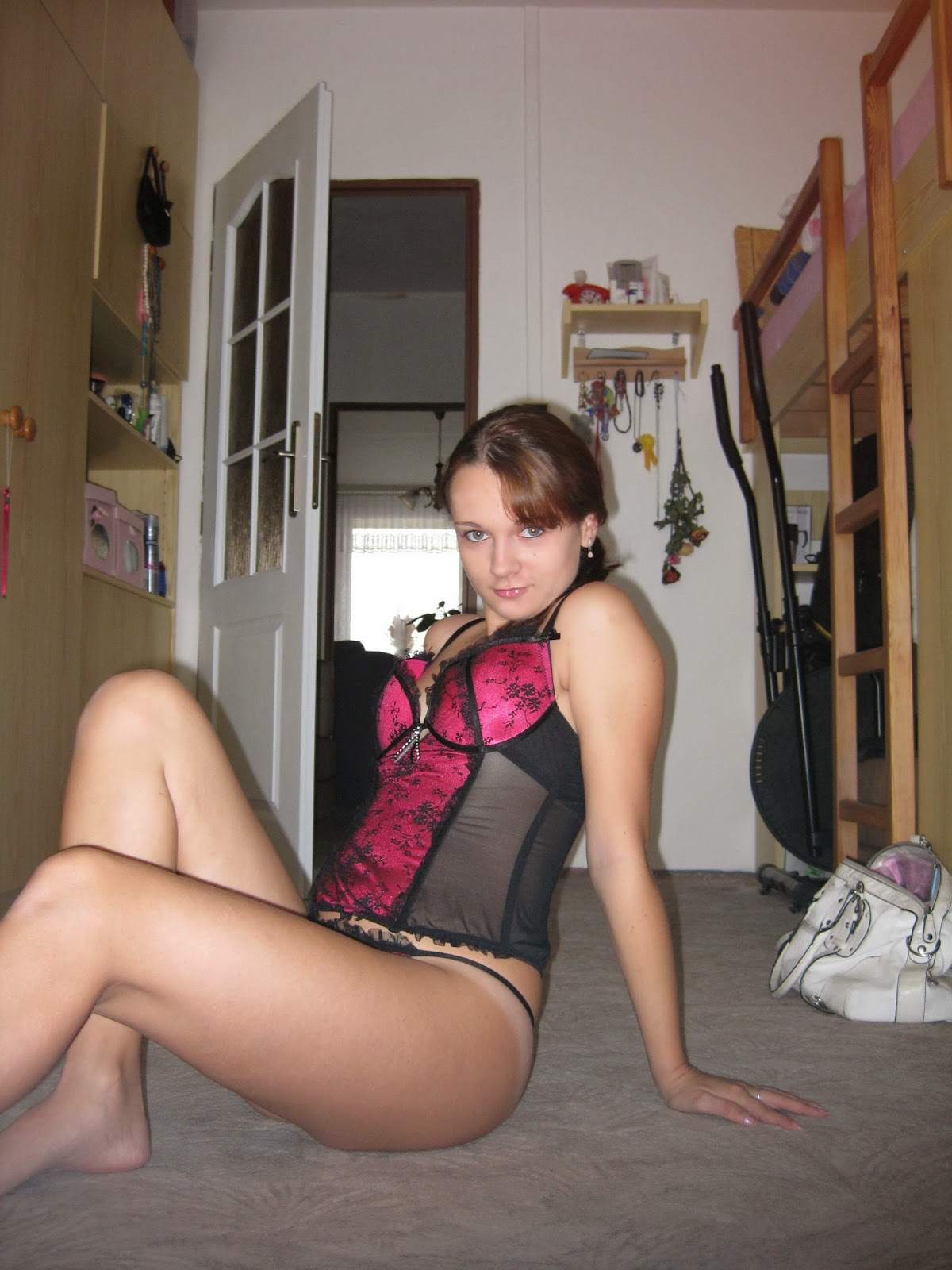 una chiquita de 18 años todo una princesita