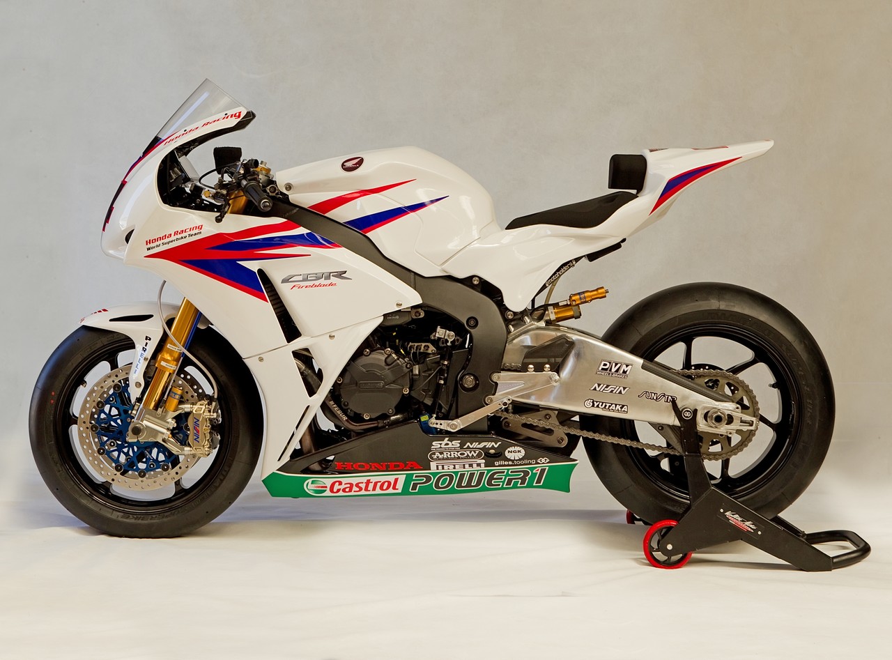 Honda%2BCBR%2B1000%2BRR%2BTeam%2BTenKate%2B2012%2B03.jpg