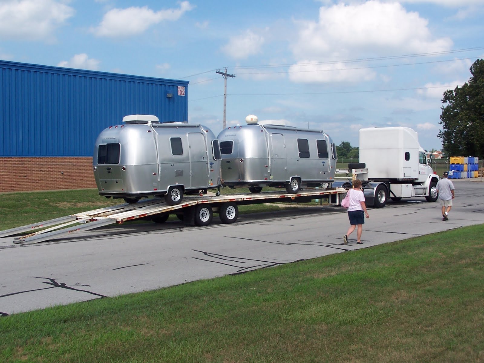 Alan & Carie's Blog 20110806 Indian Lake SP & Airstream Factory Tour