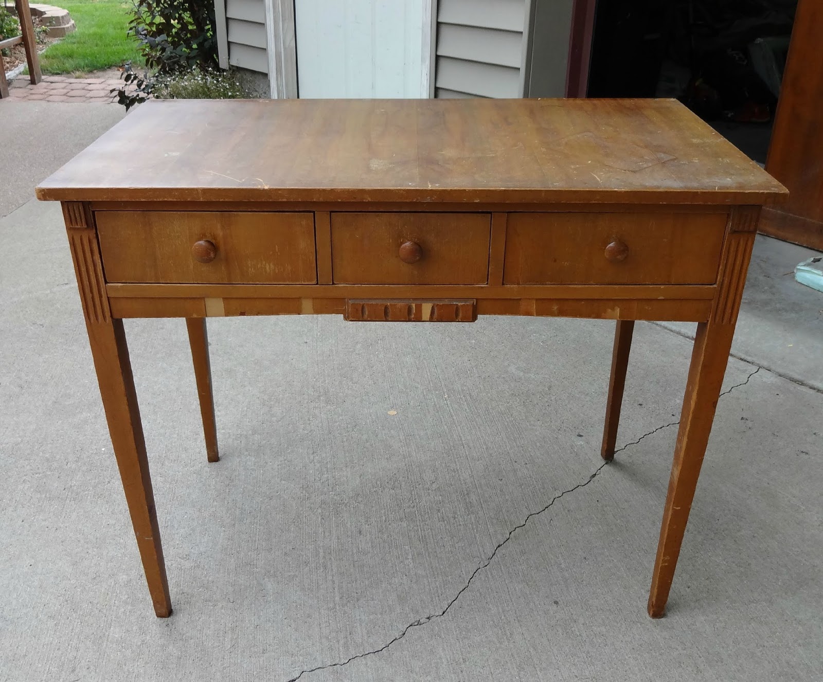 {createinspire} Vintage Console Table