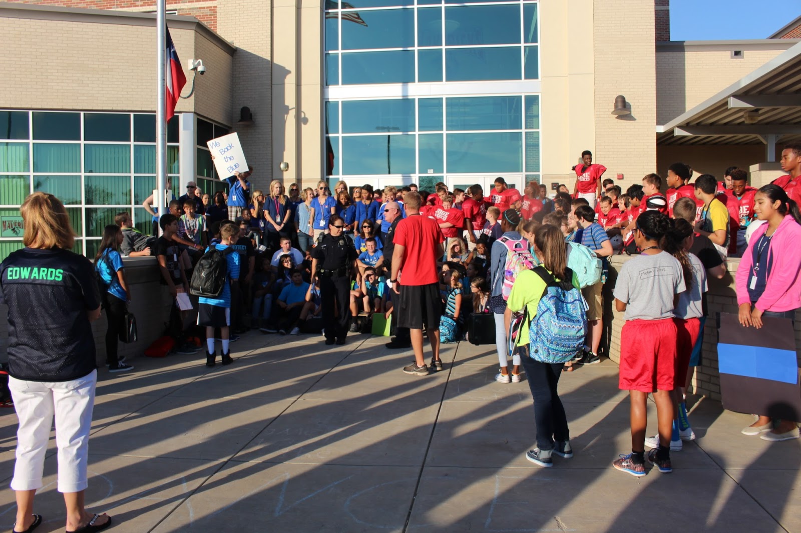 Your Mansfield ISD Mansfield ISD Students and Staff Come Together to