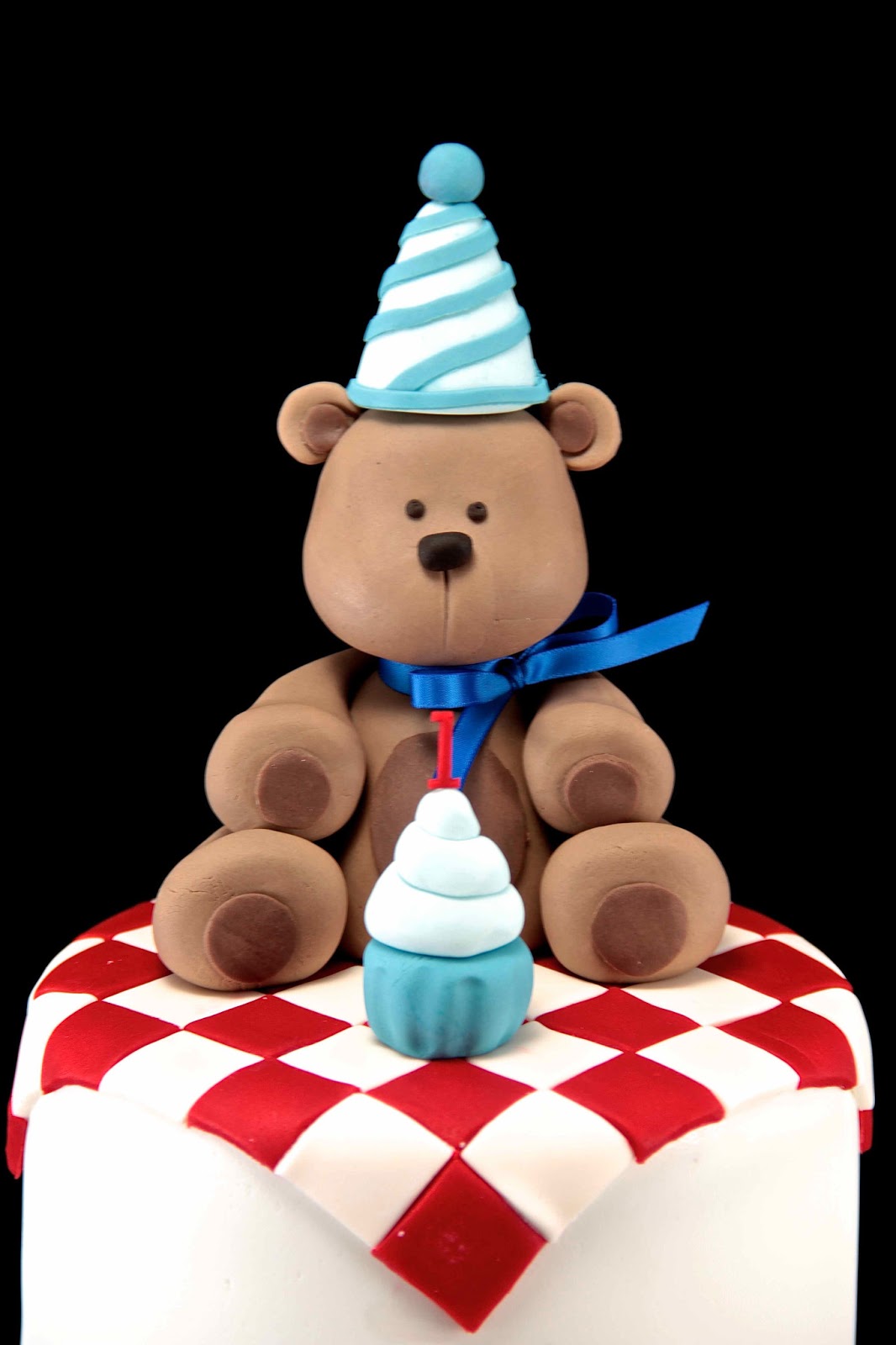 Bakerz Dad Teddy Bear Picnic Cake