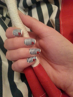 manicure-inspired-by-fabric