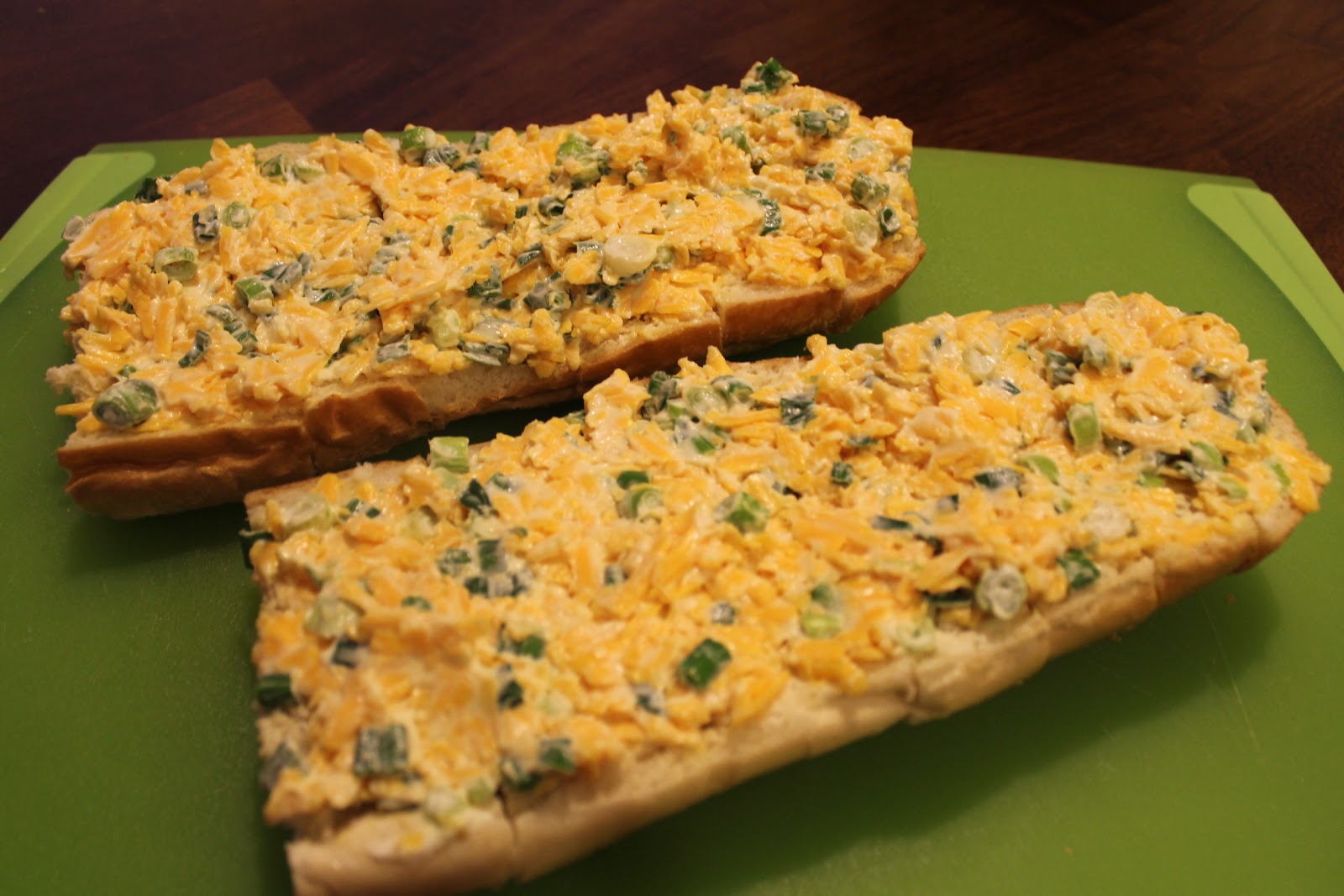If Goldilocks was a Grandma! Cheesy Cheese Bread!