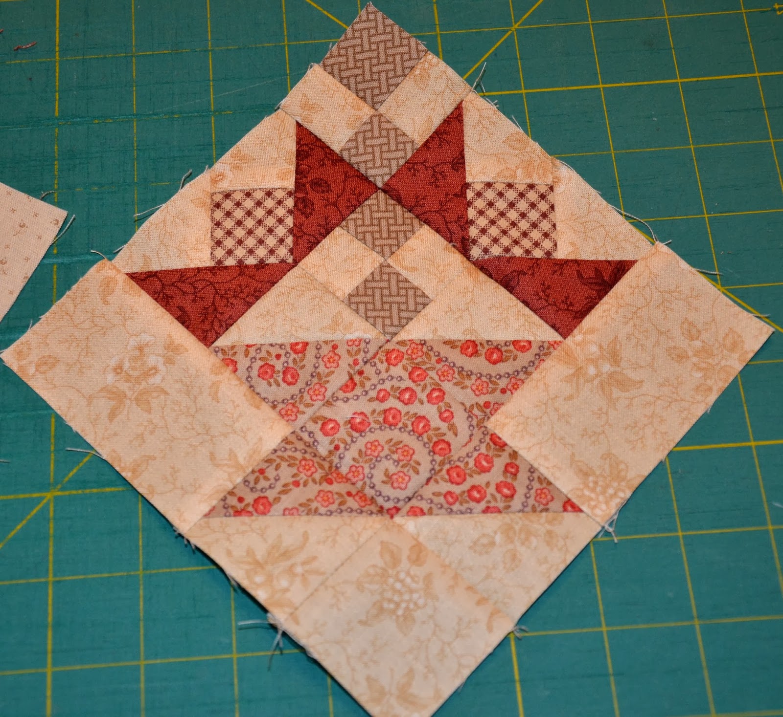 Basket Quilts on Pinterest Baskets, Quilts and Flower Basket