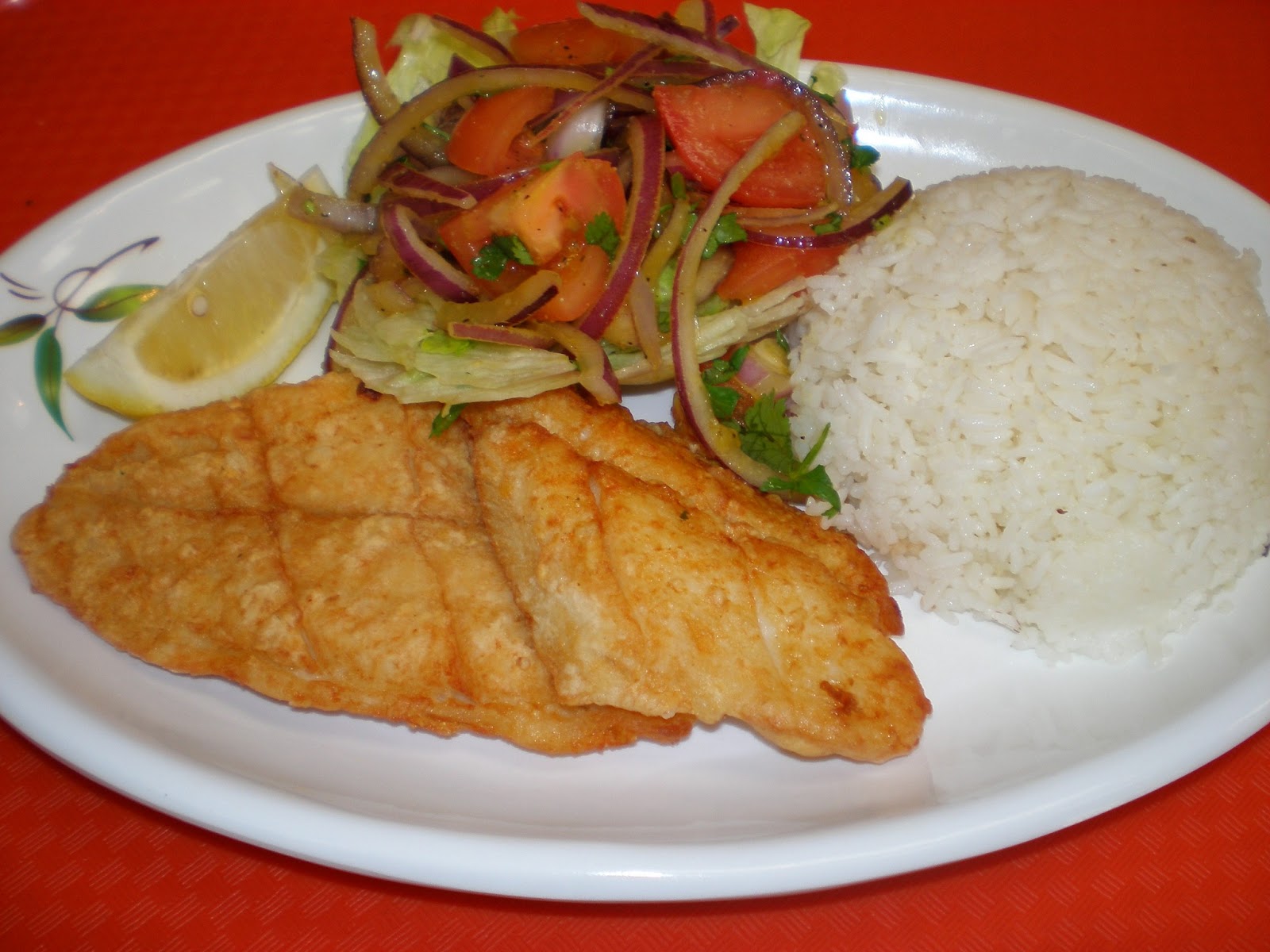 Recetario Diario Icooking.cl PESCADO FRITO CON ARROZ , ENSALADA
