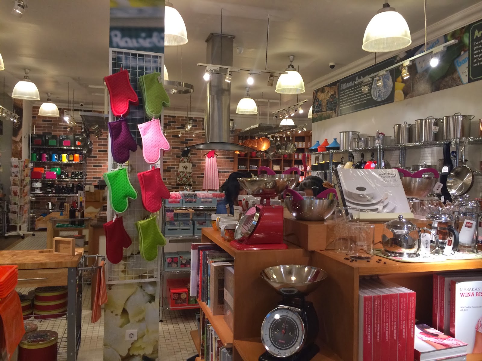 Swietenia Tessa Review Pantry Magic, Kemang