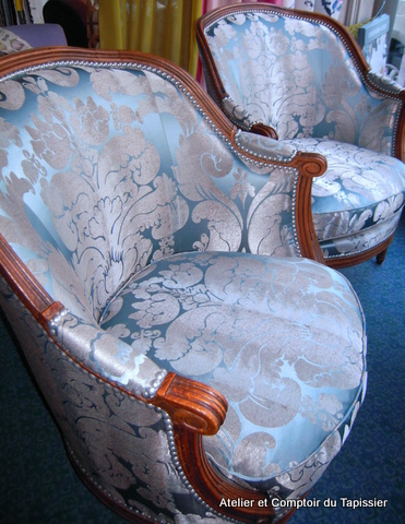 Tapissier Fontenay Le Comte Atelier Et Comptoir Du Tapissier Bergeres Louis Xvi Et Canape