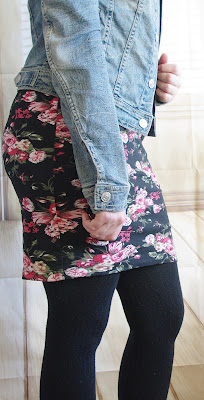 Outfit Floral Dress & Jeans Jacket