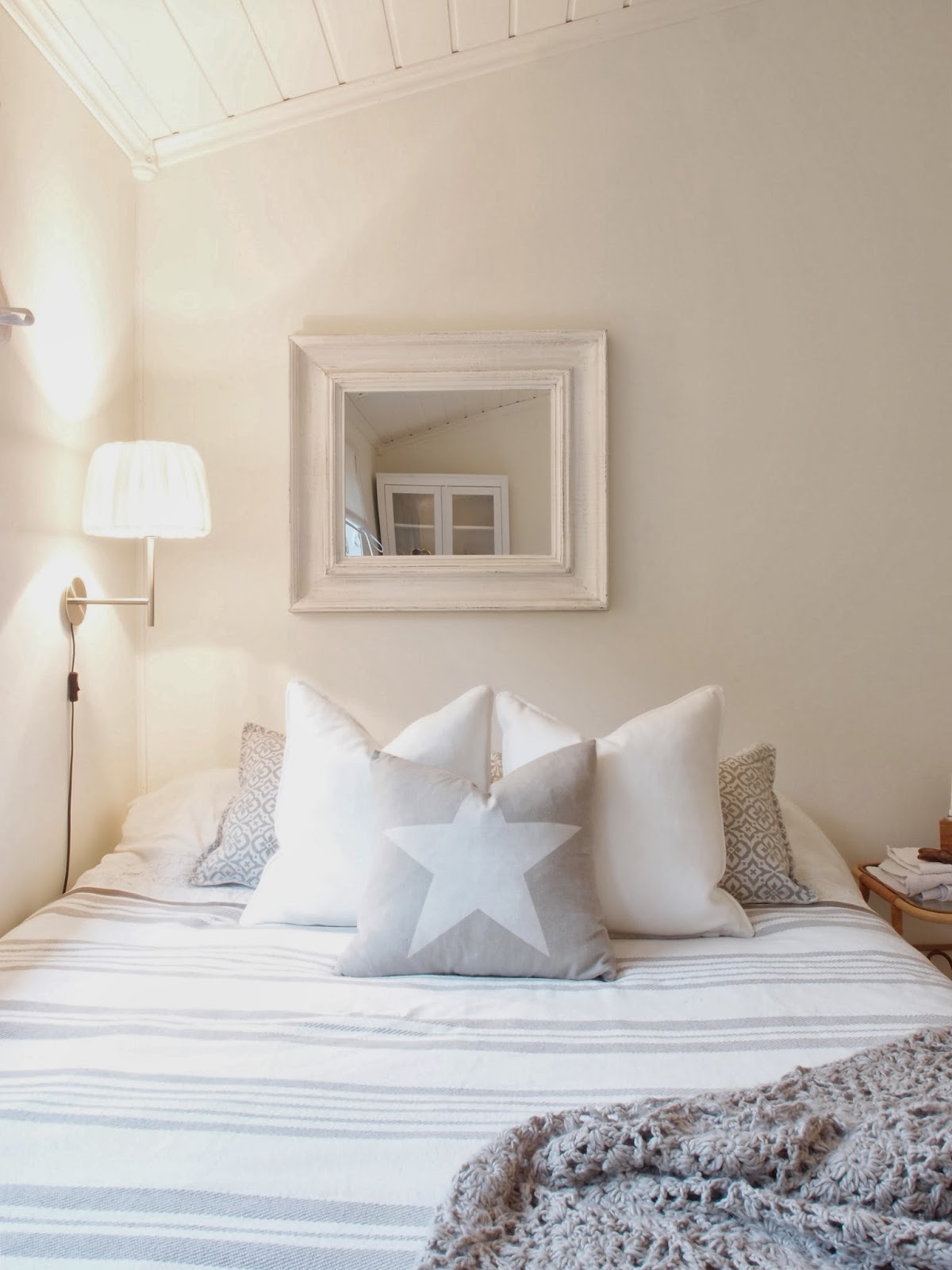 Un cabezal de espejo en tu dormitorio | Decorar tu casa es facilisimo.com