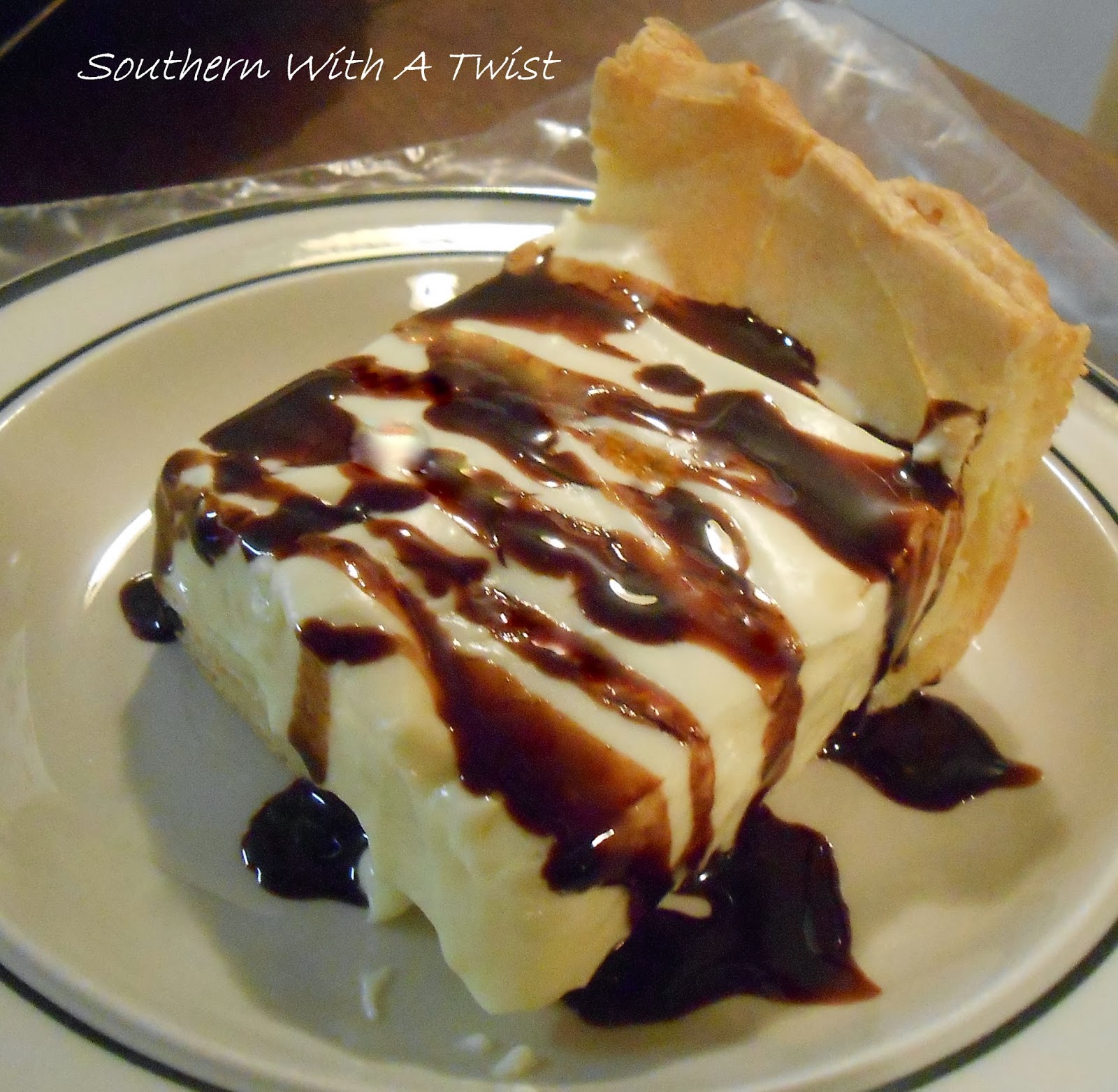 Southern With A Twist Banana Cream Chocolate Eclair Pie