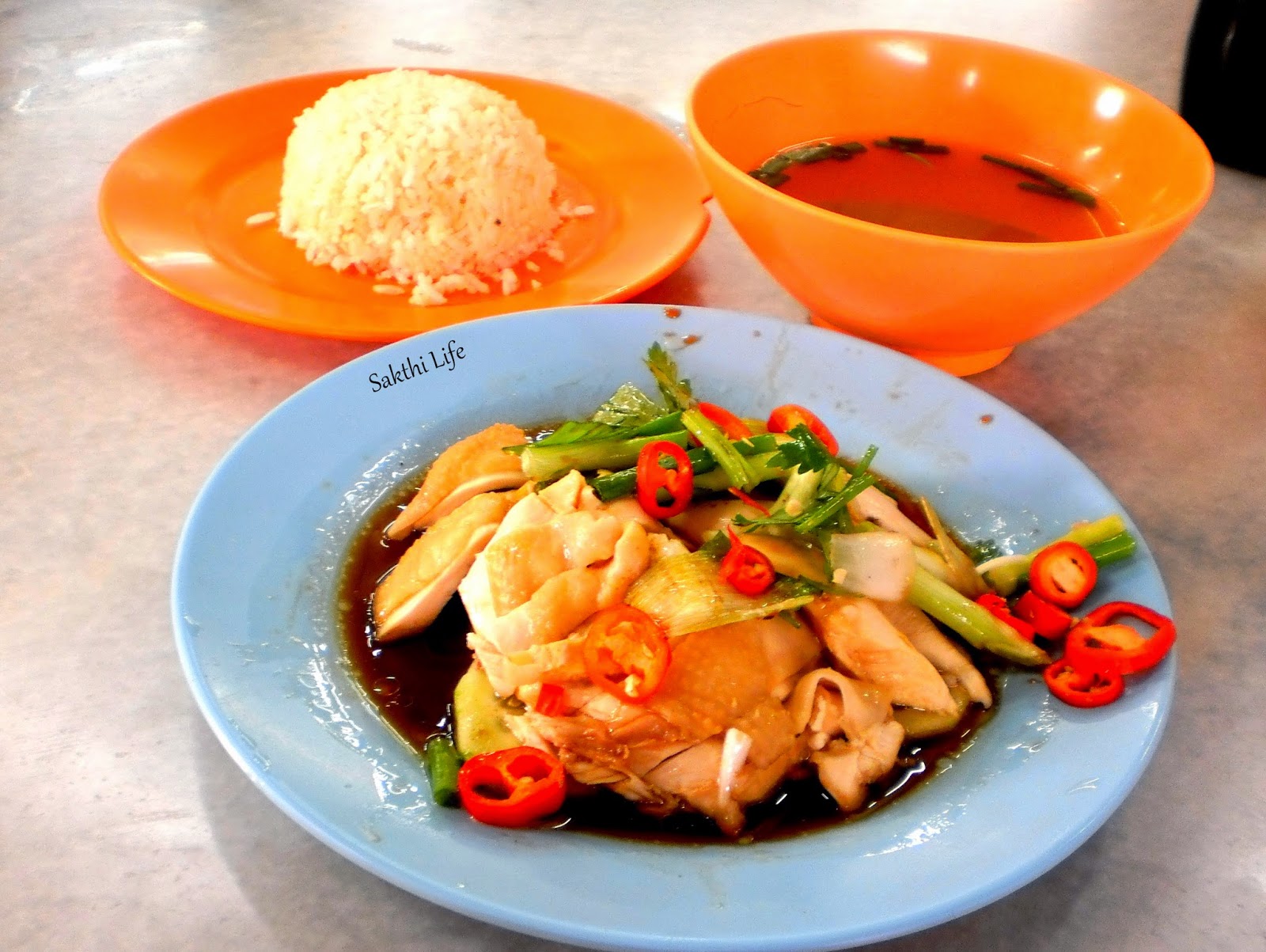 Mee & Nasi Tauge Ayam @ Restoran Weng Fu>