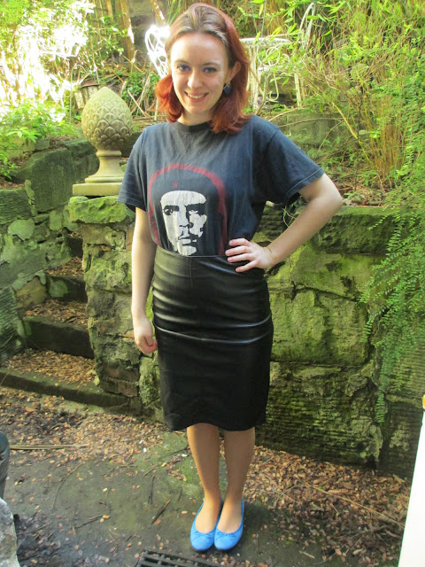 Dressing Up On Holiday Edinburgh leather pencil skirt, Che Guevara t-shirt