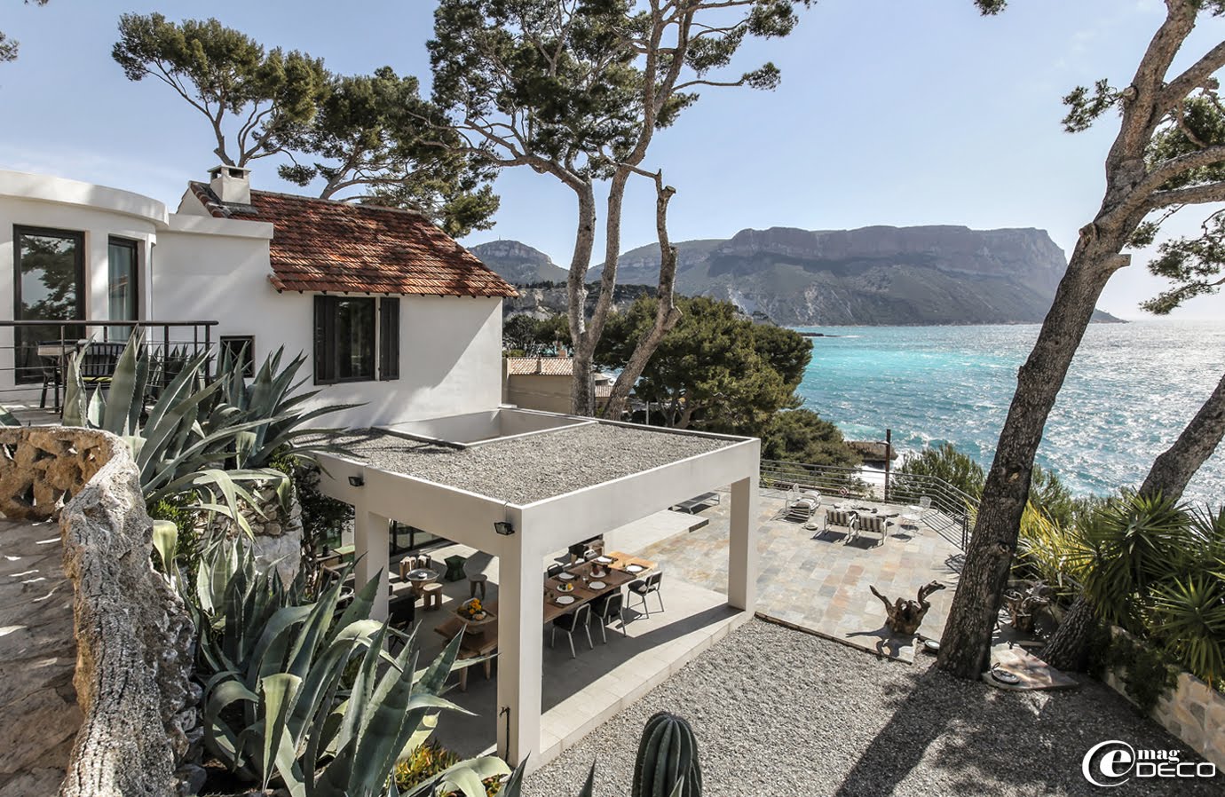 La maison d'hôtes 'La Suite Cassis' avec son panorama sur le Cap Canaille et la Méditerranée