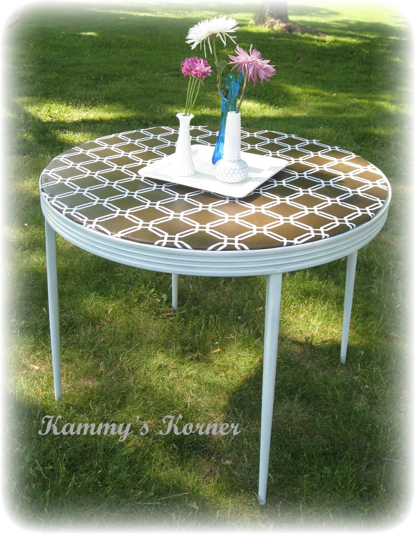Kammy's Korner Sharp Card Table Redo with a Sharp Problem