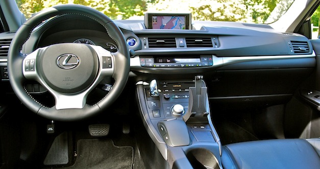 Fast Car 2012 Lexus Ct 200h Offers Pleasing Fuel Economy