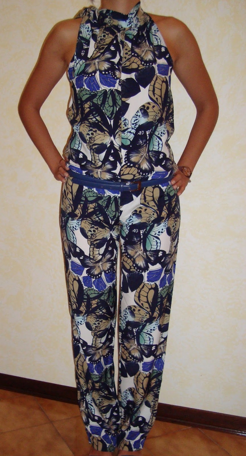 Tuta Yoga Donna Senza Schienale Litthing - Pagliaccetto Sexy Svasato Per Fitness