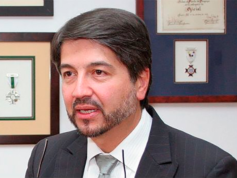Nuevo Gerente de salud: Francisco de Paula Gómez desconoce nuestra Convención Colectiva y los acuerdos suscritos en salud Nuevo Gerente de salud: Francisco de Paula Gómez desconoce nuestra Convención Colectiva y los acuerdos suscritos en salud