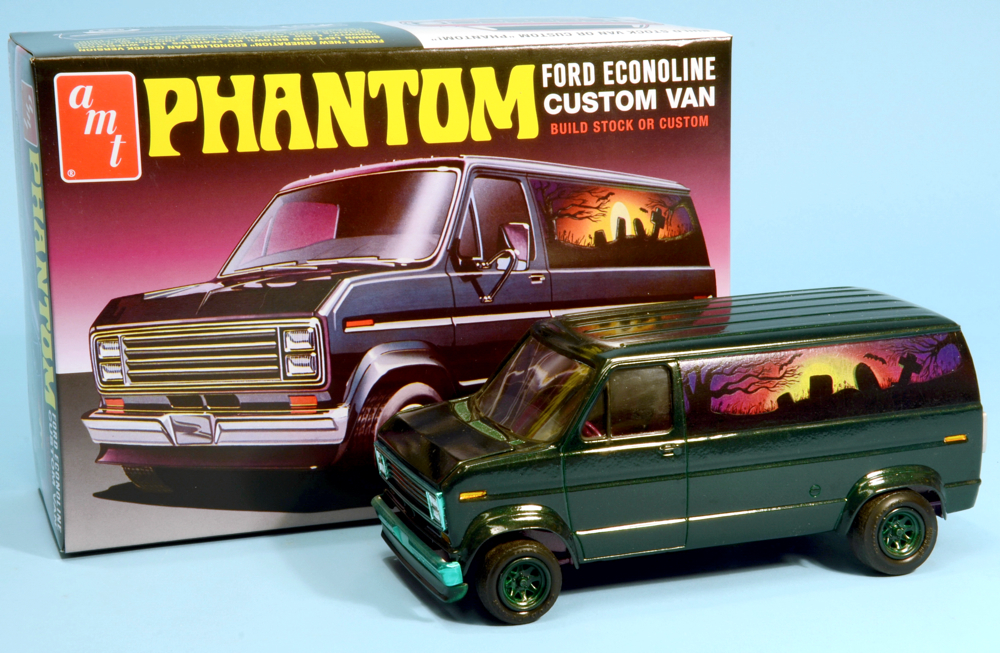 125 SCALE AMT PHANTOM VAN KIT OR IS IT A VANTOM? Megamag 2